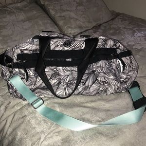 FOR NADIA ONLY Lululemon gym to win duffel
